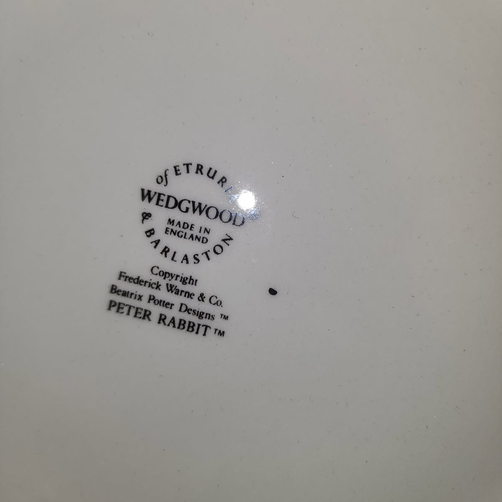 Wedgwood Peter Rabbit Nursery Set - Picture 8 of 11